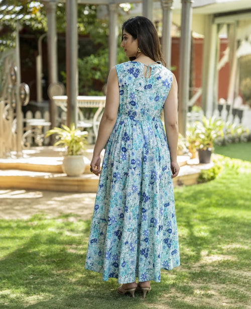 Traditional Sleeveless Kurti Gown with Modern Style